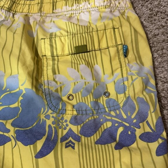 Tommy Bahama Shorts Mens XL Yellow Blue Floral Hawaiian Board Swim Trunks - Picture 6 of 11